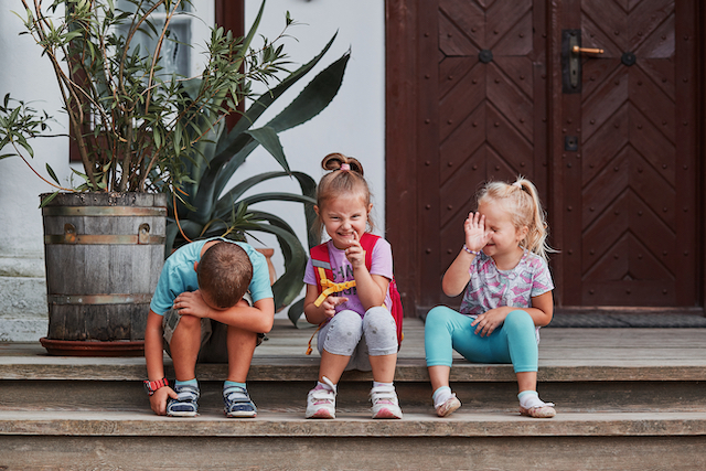 article children making silly faces RCSAUMB 1